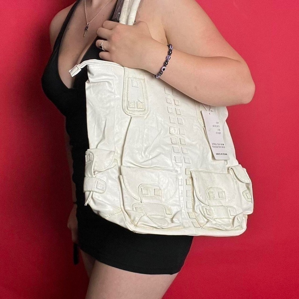 Pure white leather look purse 🤍🤍​​​​​​​​​​​​​​​​​​​​​​